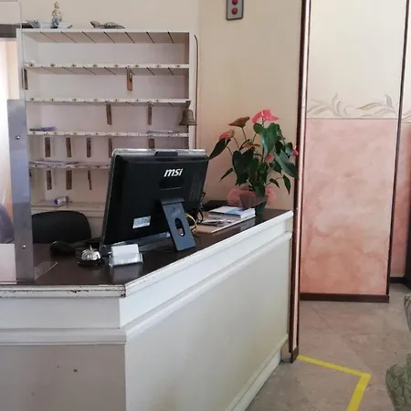 Hotel Angela 3*